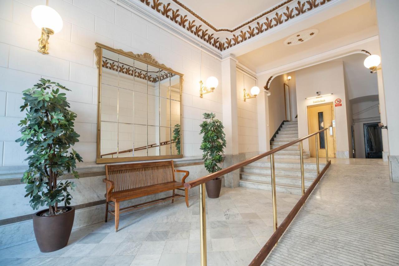 Feelathome Casa Bertrand 巴塞罗那 外观 照片